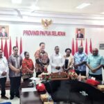 Foto bersama dalam acara penandatanganan Mou Pemprov Papua Selatan Bersama Indonesia Education Partnerships. (Foto : tiffanews.co.id/istimewa)
